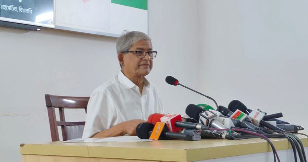 সংবাদ সম্মেলনে বিএনপি মহাসচিব মির্জা ফখরুল ইসলাম আলমগীর। ছবি। ইউএনবি