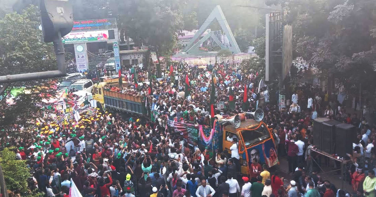 বাংলাদেশের জনসংখ্যা এখন ১৬৯.৮ মিলিয়ন
