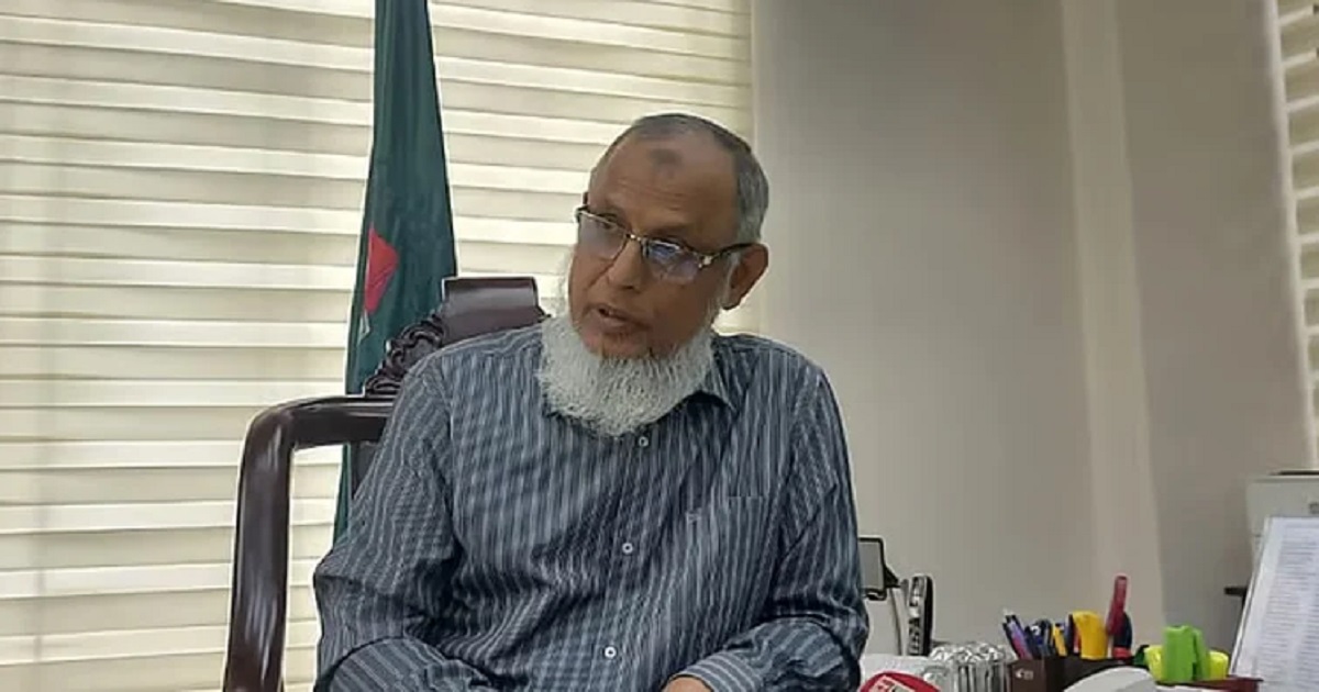 নির্বাচন কমিশনার মো. আনোয়ারুল ইসলাম সরকার। ছবি: বাসস