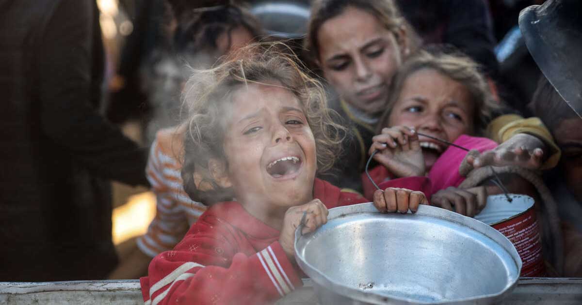 বিপর্যয়ময়ের মুখোমুখি গাজার শিশুরা। ফাইল ছবি