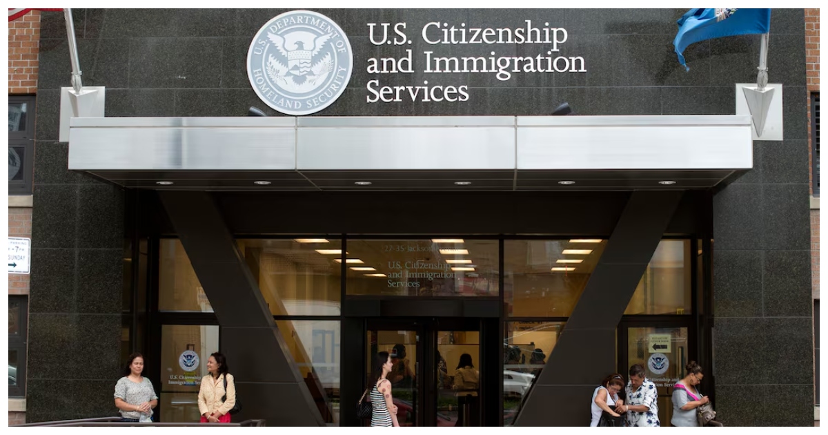 ইউএস সিটিজেনশিপ অ্যান্ড ইমিগ্রেশন সার্ভিসেস-ইউসিআইএস মঙ্গলবার এক লিখিত বক্তব্যে এ তথ্য নিশ্চিত করে। ছবি: রয়টার্স