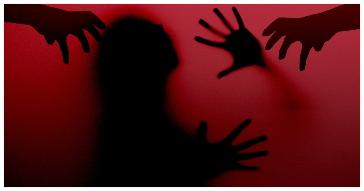 নারীর প্রতি সহিংসতার প্রতীকী চিত্র। গ্রাফিক্স: টিবিএন