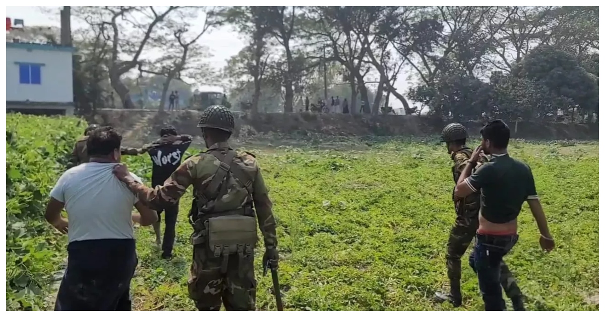 কয়েক দফা ককটেল বিস্ফোরণ করায় ৬ জনকে আটক করেছে সেনাবাহিনী। ছবি: ইউএনবি