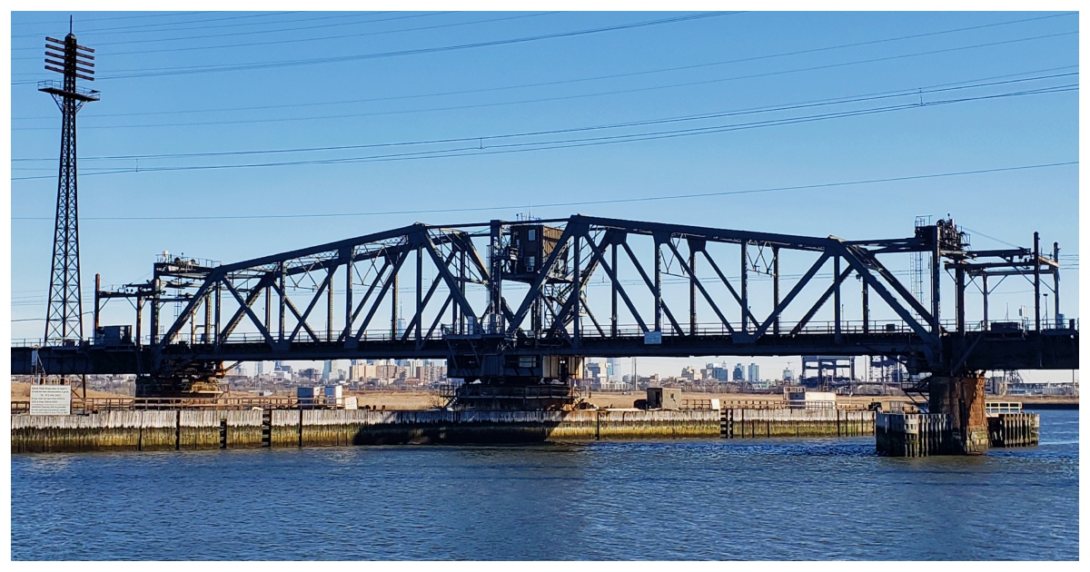 নিউ জার্সিতে অবস্থিত রেলসেতু পোর্টাল ব্রিজ। ছবি: উইকিমিডিয়া কমন্স