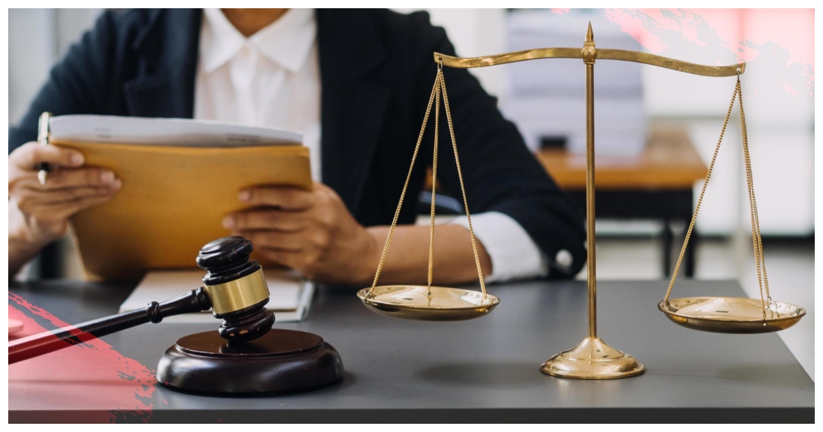 আদালতে বিচারকার্যের প্রতীকী চিত্র। গ্রাফিক্স: টিবিএন