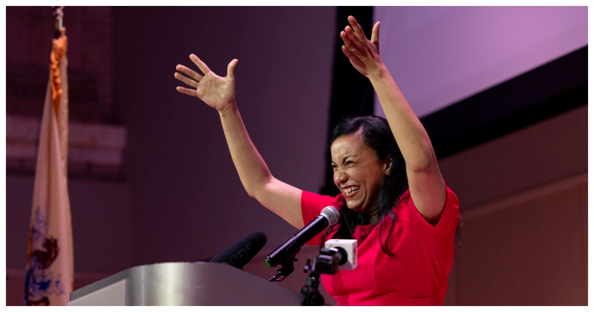 নিউ জার্সির ইলিভেন্থ ডিস্ট্রিক্ট কংগ্রেসনাল আসনে জয়ী অ্যানালিলিয়া মেহিয়া