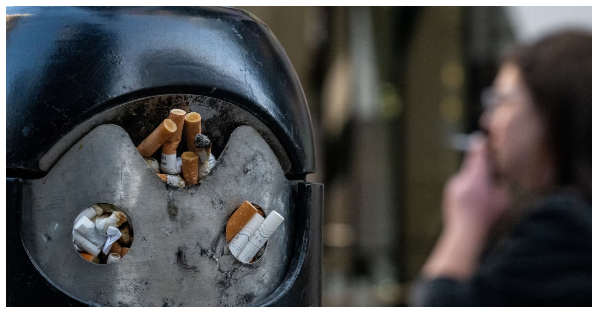 ধূমপানমুক্ত প্রজন্ম তৈরি করতে নতুন এ সিদ্ধান্ত নিয়েছে দেশটির সরকার। ছবি: রয়টার্স